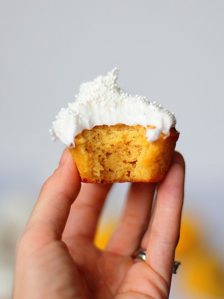 Lemon Paleo Cupcakes