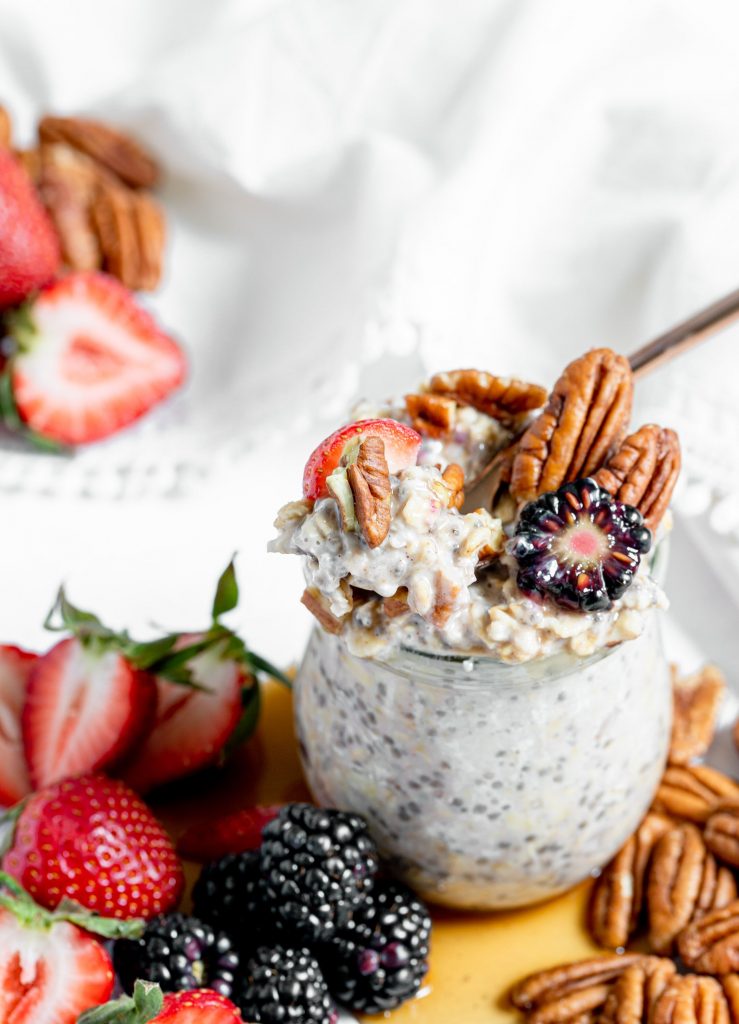 Maple Pecan Overnight Oats