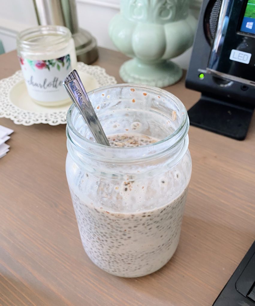 mason jar chia pudding