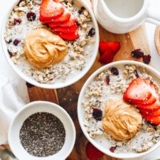 Single-Serve Recipe for Thermos Oatmeal made with Chia Seeds